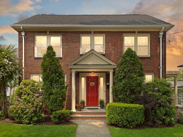45 Russett Rd, West Roxbury, MA 02132
