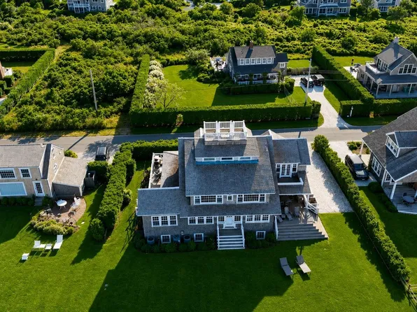 79 Baxter Rd, Nantucket, MA 02554