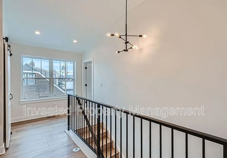 3701 N Steele St — Photo 20