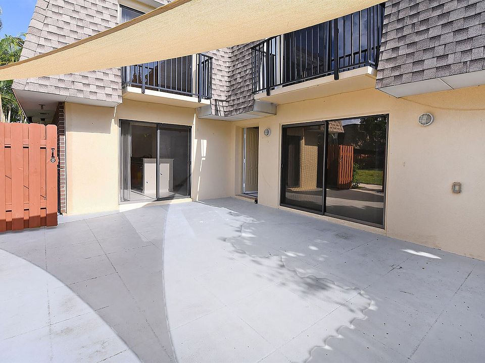1st image of 2925 SW 22nd Cir #33C