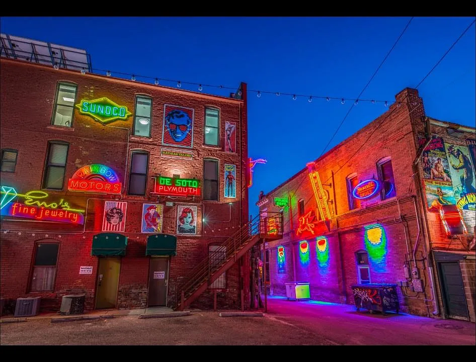 101 W B St #304