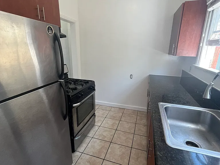 4243 Monroe St #5/8 — Photo 11