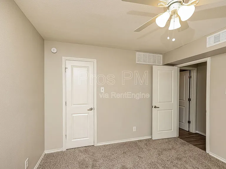Monarch Place — Photo 17