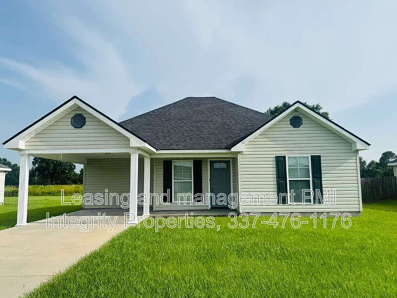 3 bed, 2.0 bath, 1165 sqft, $1,650 — Photo 2
