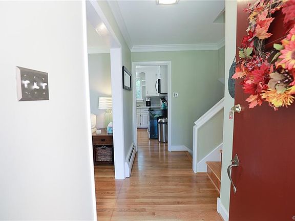 4th image of 8217 Galway Ln