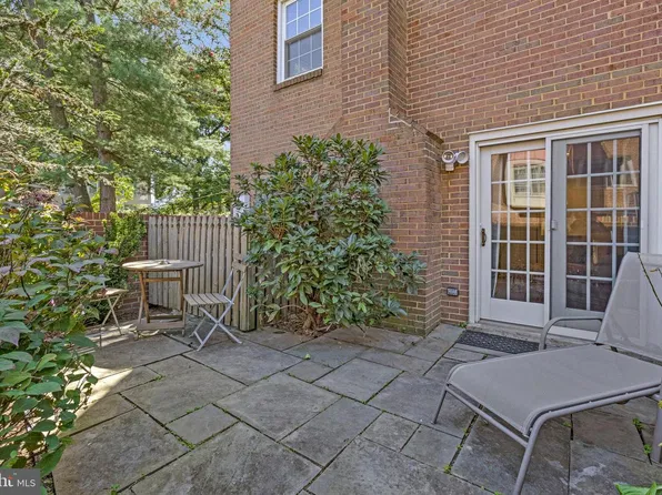 2655 Centennial Ct, Alexandria, VA 22311