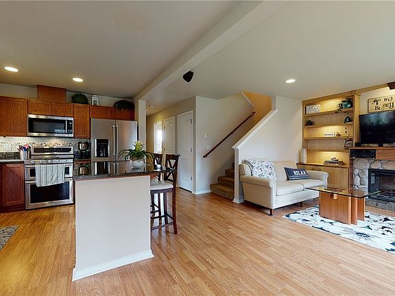 2nd image of 3949 82nd Ave NE