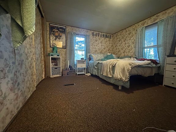 4th image of 304 Windsor Road