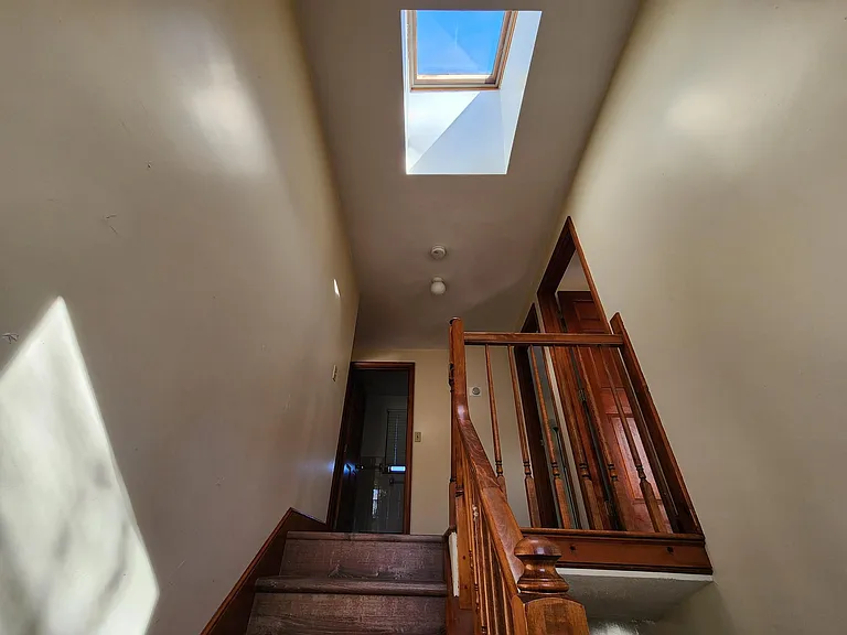 66 Brook St — Photo 10
