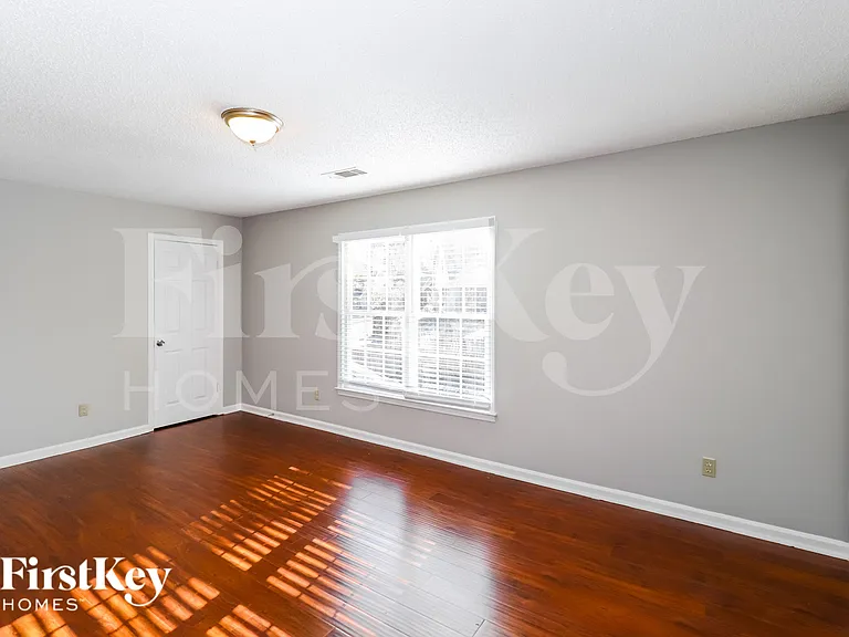 2175 Carrollwood Ln — Photo 13