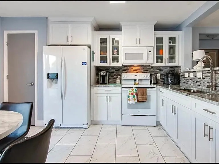 10909 Golden Silence Dr — Photo 3