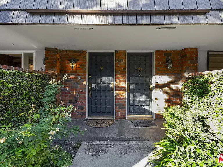 4738 S La Villa Marina — Photo 11