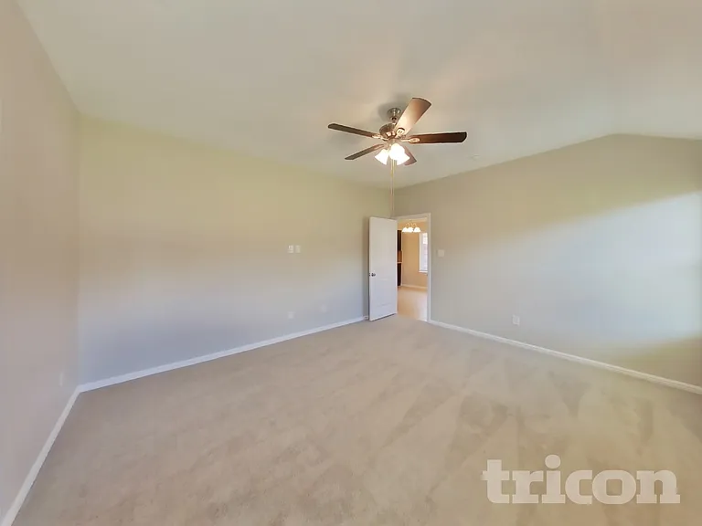 10020 Poinsett Way — Photo 15