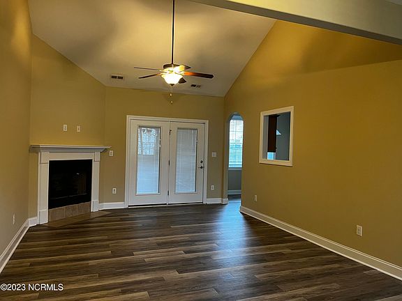 2nd image of 3206 Macy Ct