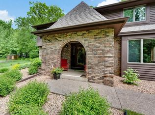 8260 Demontreville Trl N, Lake Elmo, MN 55042