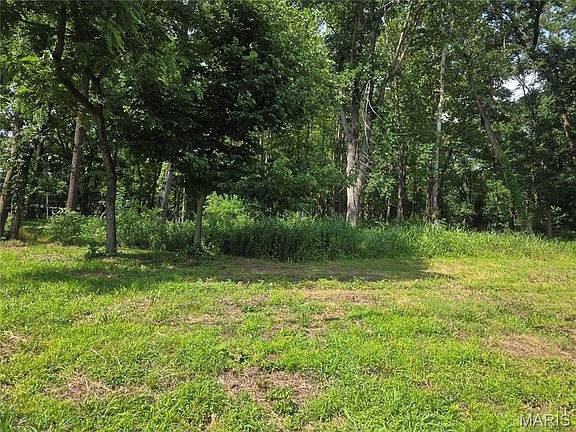 4th image of Briar Hill Rd