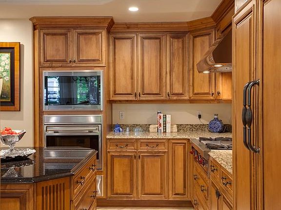 5th image of 315 New England Ave #20