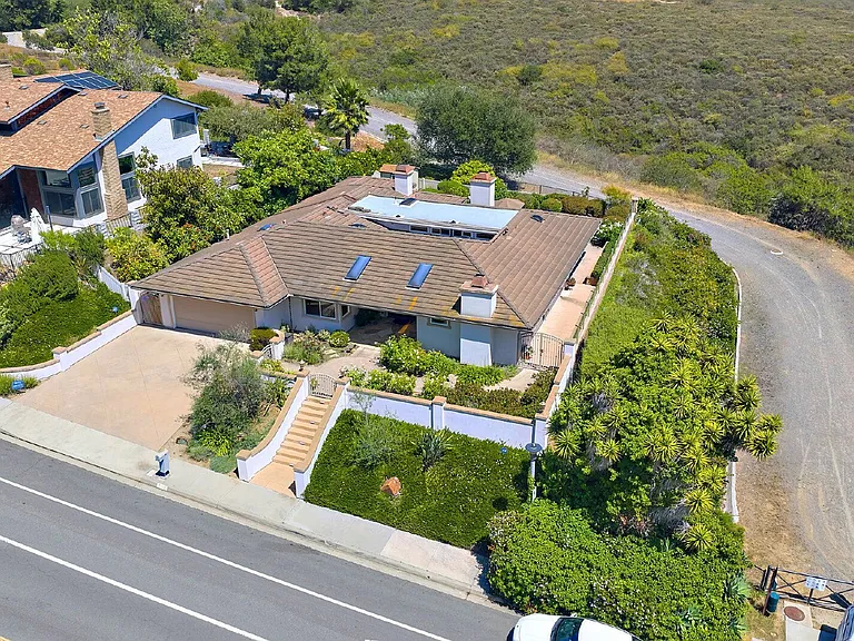 7118 El Fuerte St — Photo 42