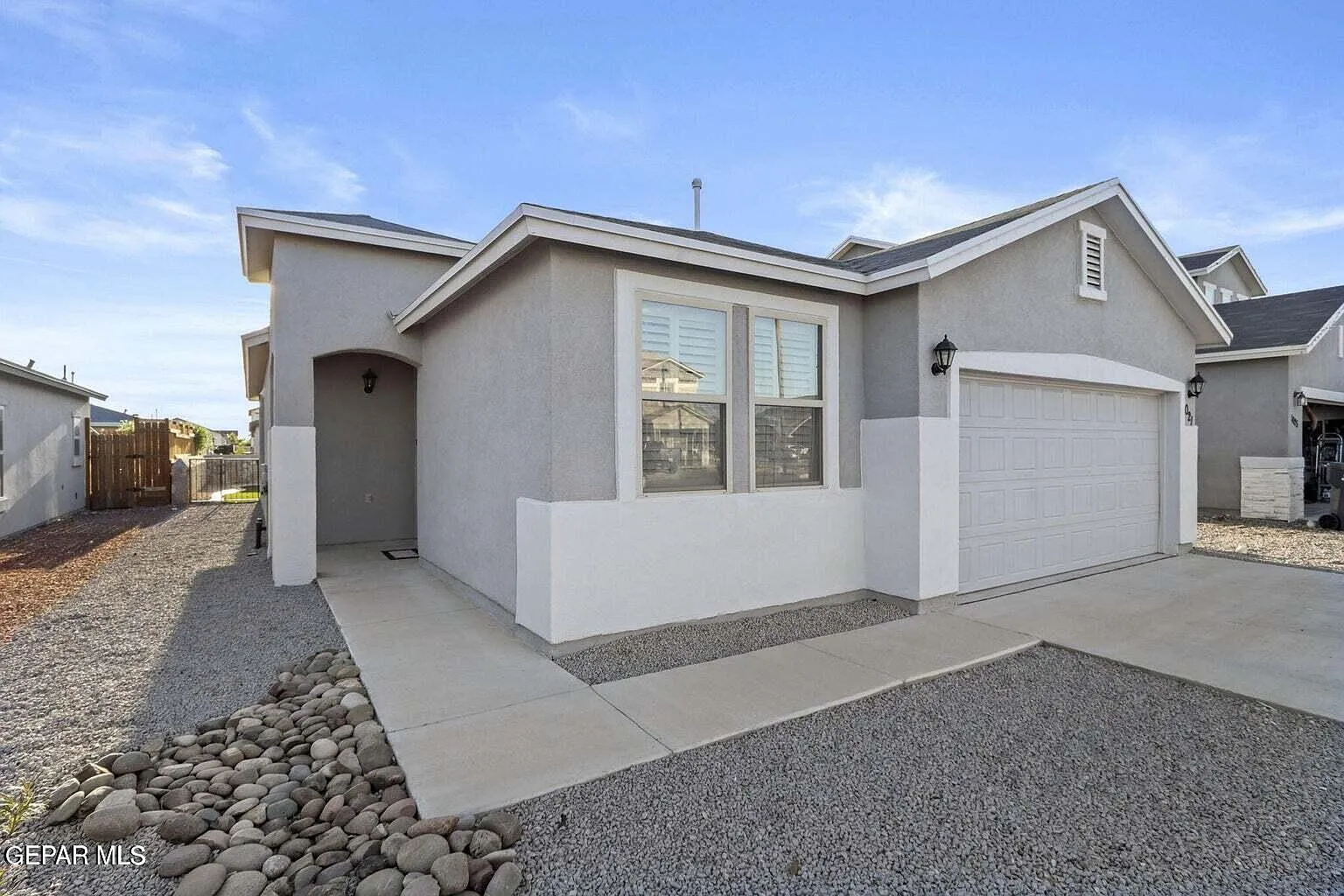 3 bed, 2.0 bath, 1516 sqft, $1,750 — Photo 2