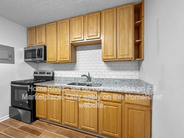 5745 Antoinette Ln — Photo 5