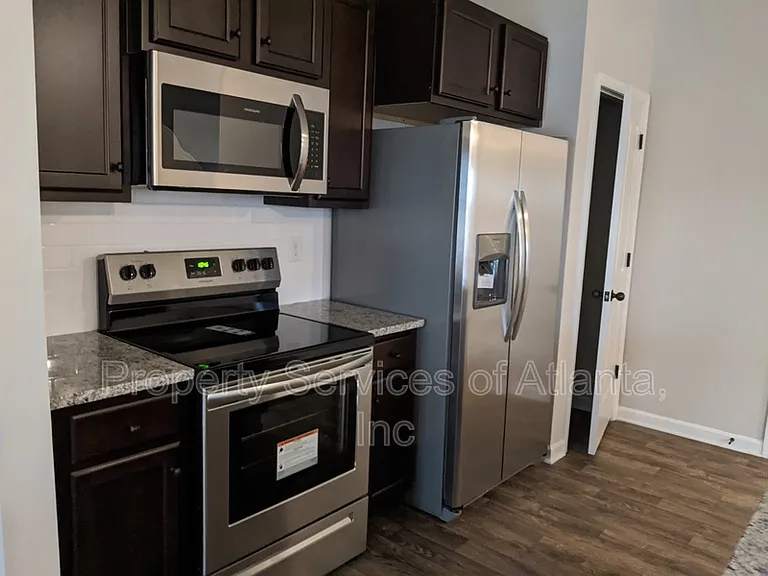 738 Galveston Way — Photo 6