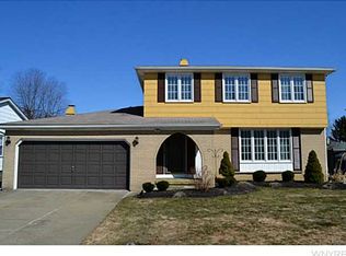 189 Lowell Ln, Buffalo, NY 14224
