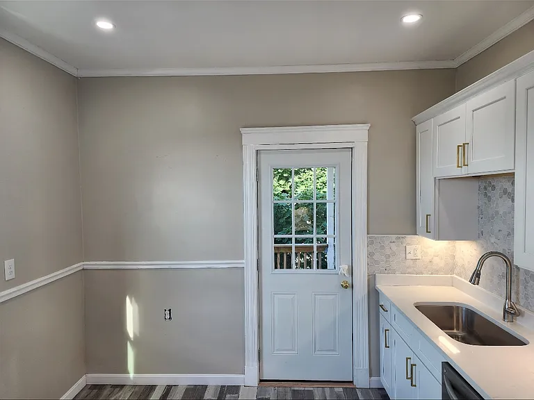 716 Columbia Rd #2 — Photo 1