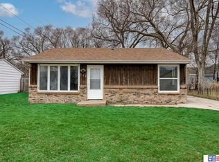 225 S L St, Fremont, NE 68025