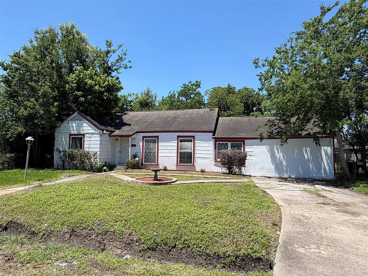 Building Photo - 7120 Goforth St