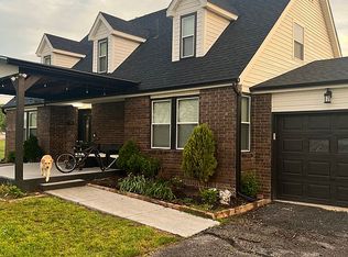 14078 Vaughn Rd, Bentonville, AR 72713