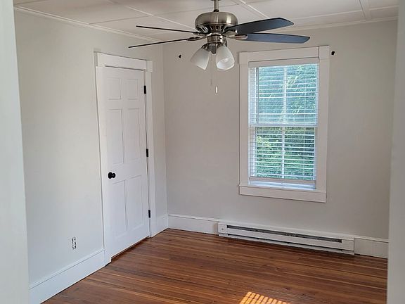 5th image of 22 Forest Avenue Ct APT 3S