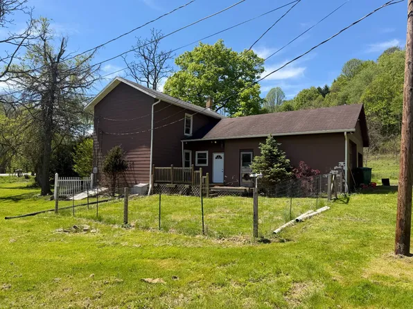 106 Wagner Ln, Spring Church, PA 15686