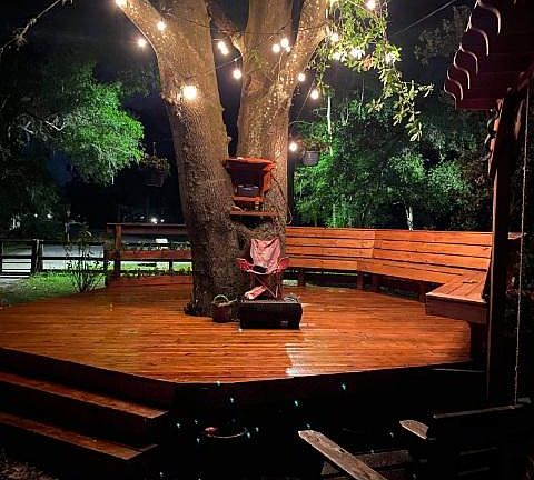 Front deck