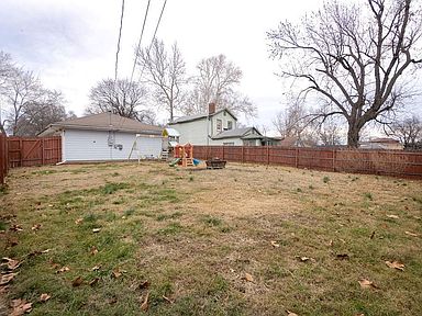 227 Pottawatomie St, Leavenworth, KS 66048 | Zillow