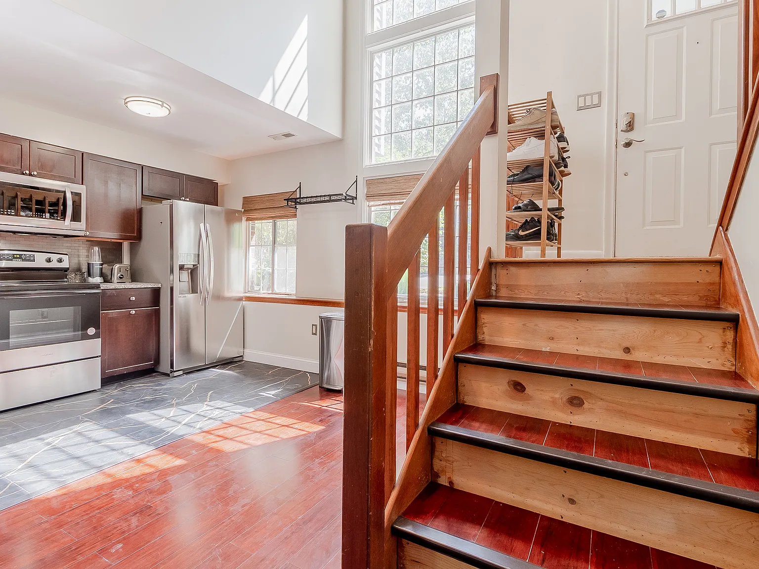 2 bed, 1500 sqft, $3,100 — Photo 3