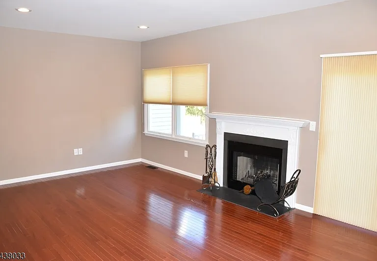 125 Springhill Dr — Photo 9