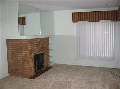 3rd image of 695 S Wall St