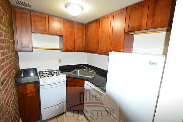 Rented by City Stop Realty | media 29