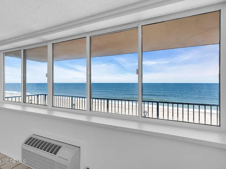 55 Ocean Ave #3L — Photo 7