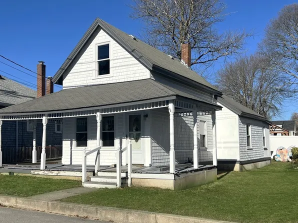 26 Prospect St, Wareham, MA 02571