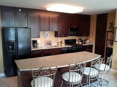 3rd image of 33 W Ontario St #28A