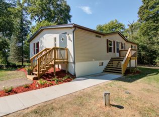 1662 W State Rd, Lansing, MI 48906