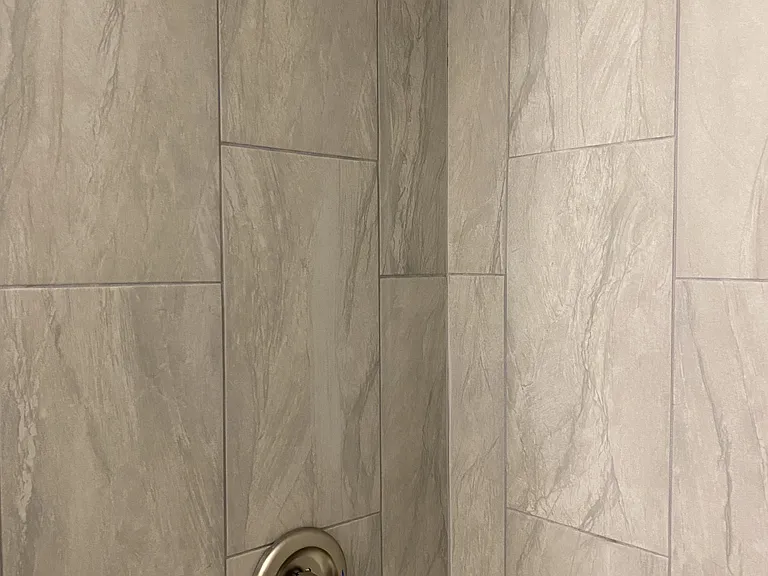 Meon Shower Fixtures