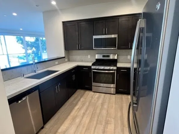 The Tides Brentwood, 1157 S Bundy Dr #8745d38d8, Los Angeles, CA 90049