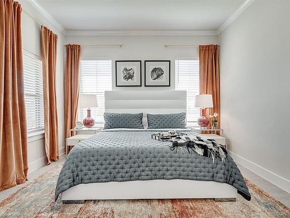 3rd image of 4011 Banks Dr #4011