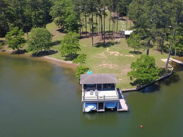345 Hinton Dr, Hamilton, GA 31811
