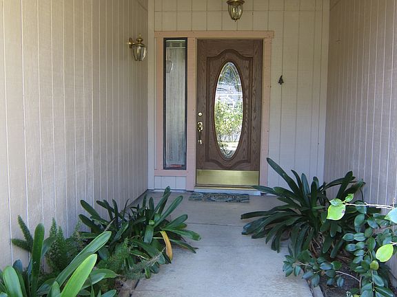 3rd image of 2812 Summerfield Dr