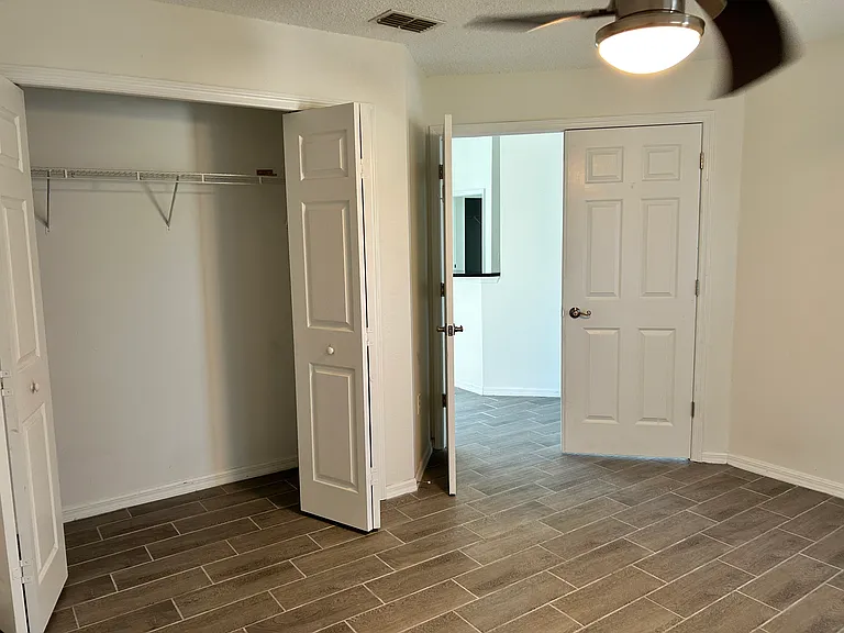 10401 Barnett Loop — Photo 9