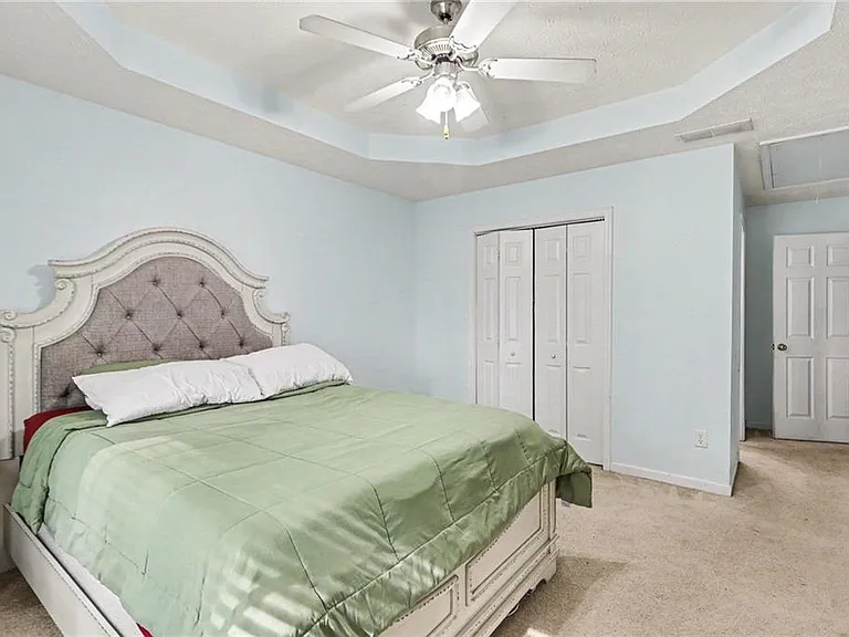 413 Erin Ct — Photo 11