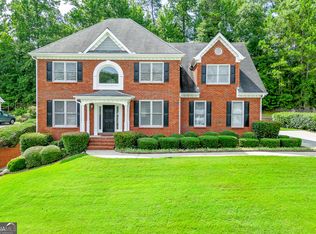 4102 Trotters Way Dr, Snellville, GA 30039